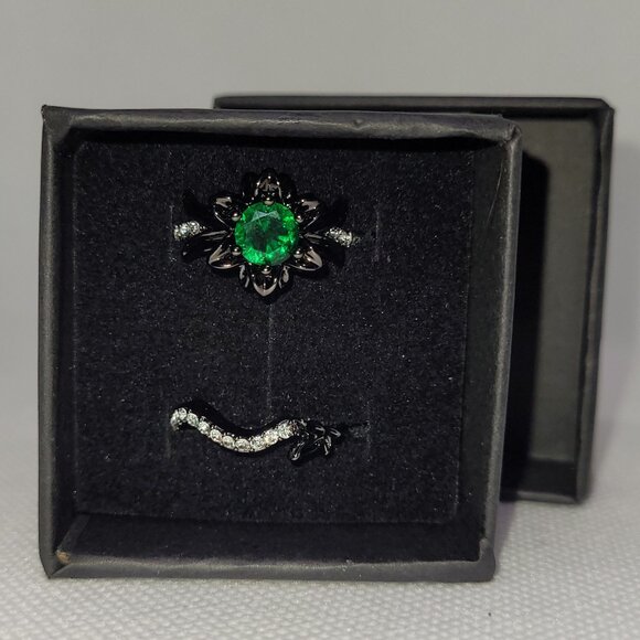 5 | NWOT | 2pc Cubic Zirconia Lotus Flower Pavé Stacked Rings - Picture 3 of 3